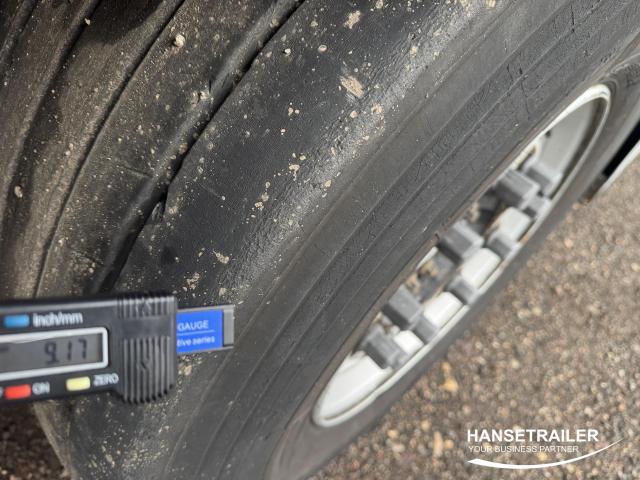 Schmitz SCS 24 Lift Axle Multilock XL