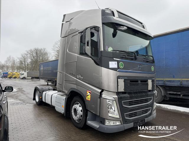 Volvo FH Mega Low Deck