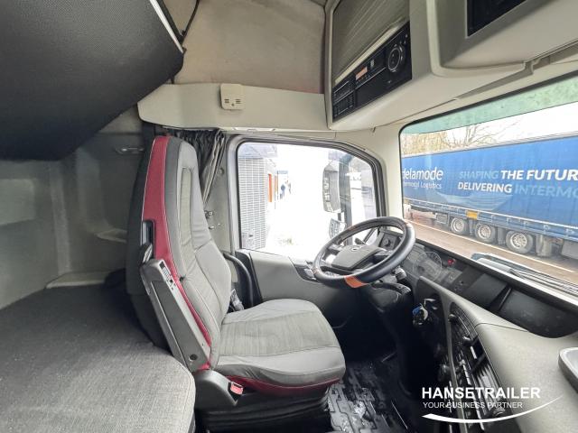 Volvo FH Mega Low Deck