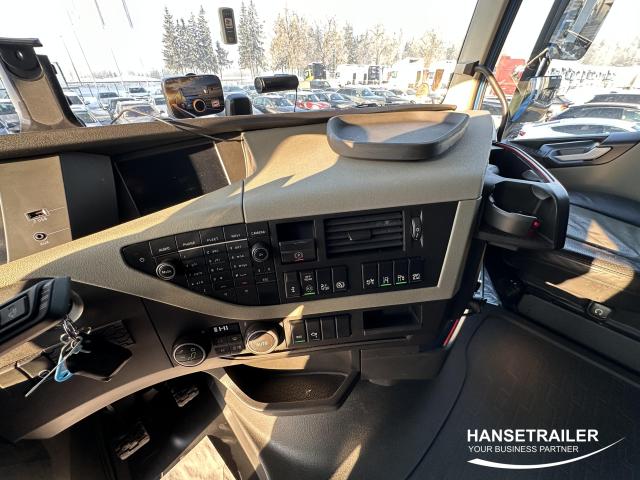 Volvo FH FH500 Arriving