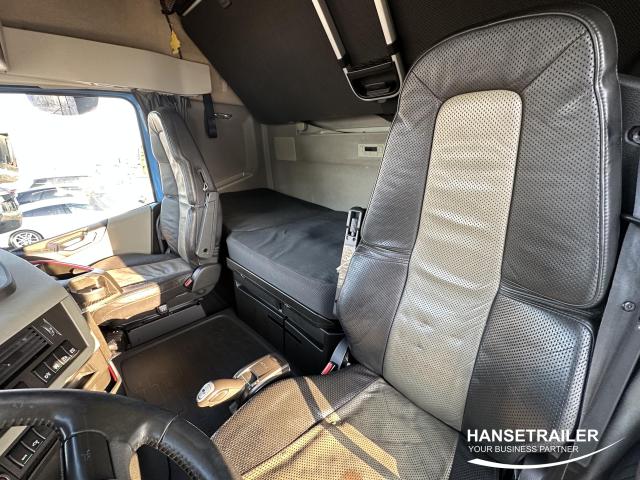 Volvo FH FH500 Arriving