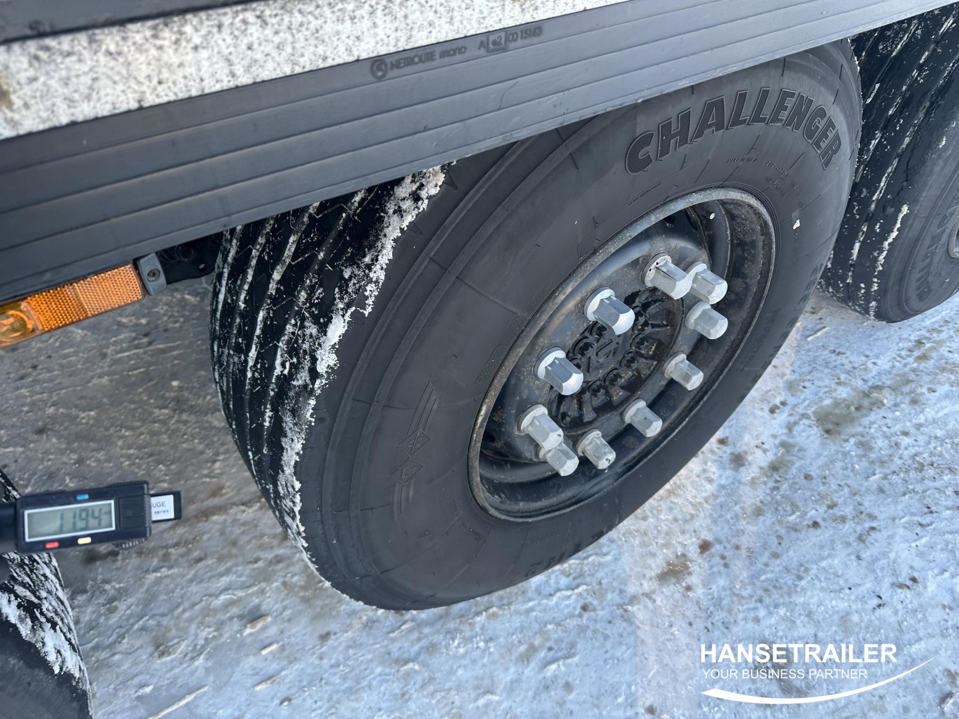 2017 Semitrailer Curtainsider Krone SD Lift Axle