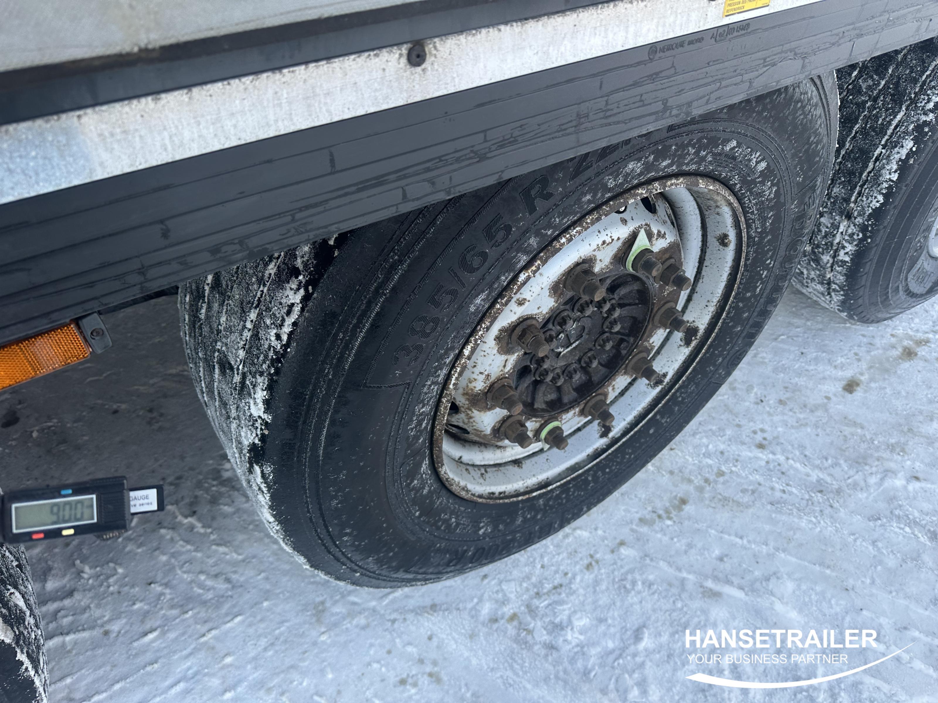 2017 Semitrailer Curtainsider Krone SD Lift Axle