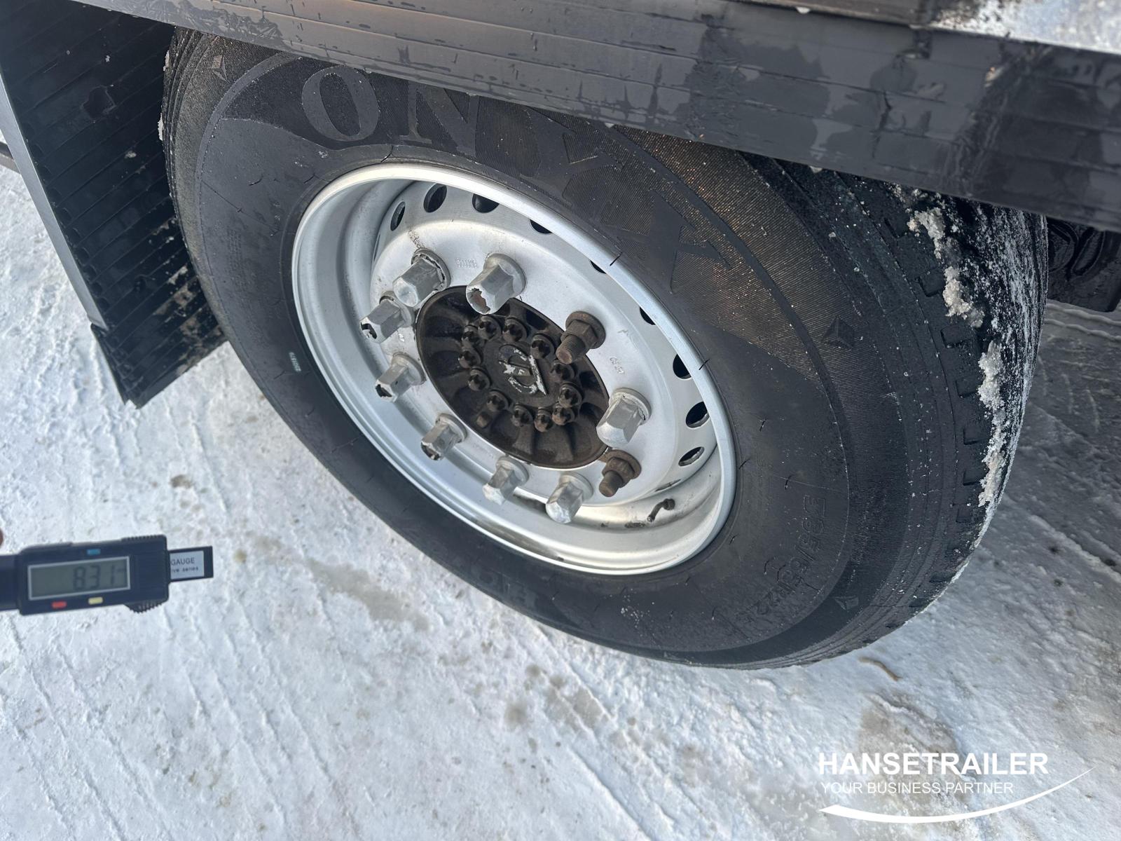 2017 Semitrailer Curtainsider Krone SD Lift Axle