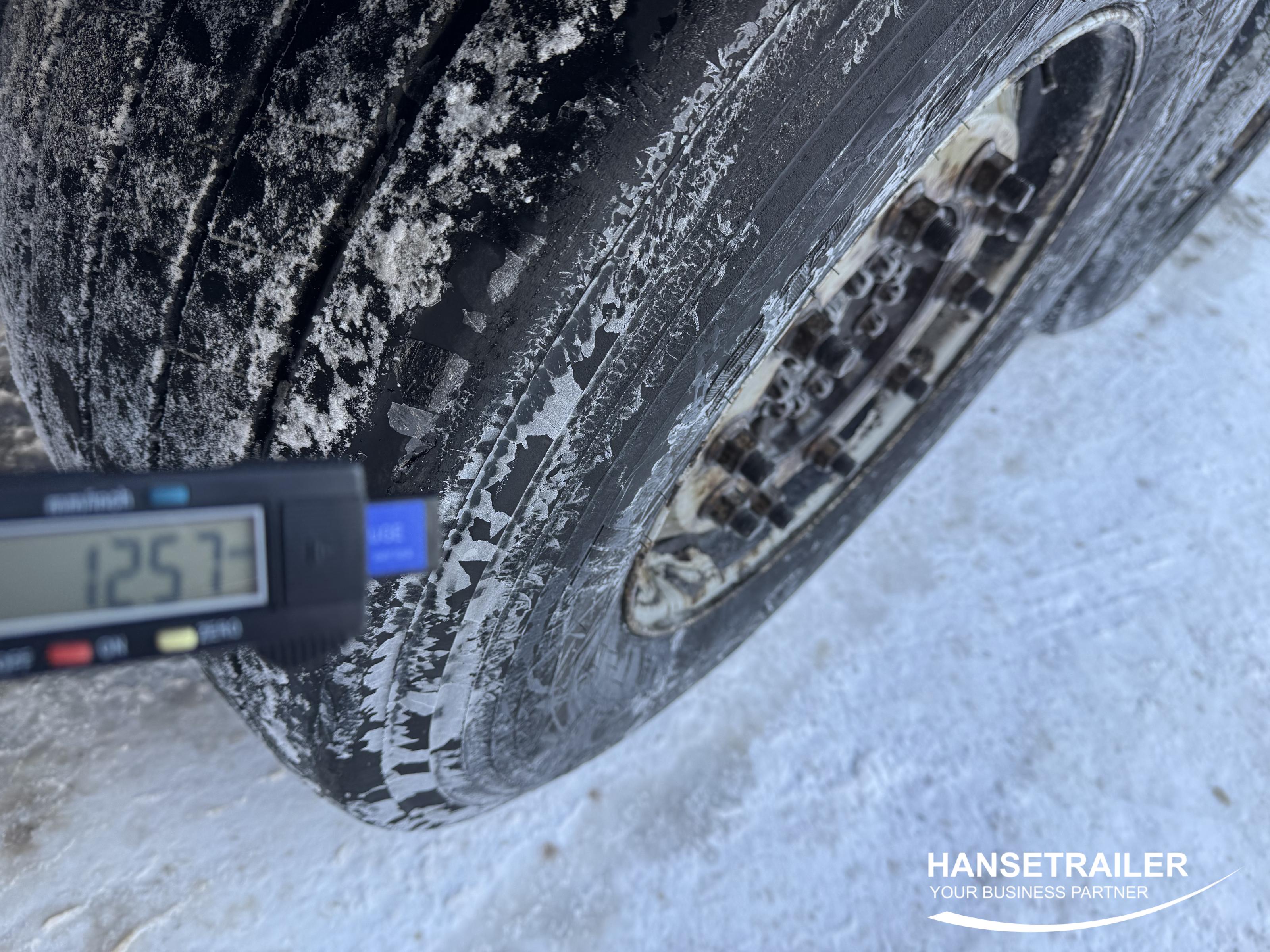 2017 Semitrailer Curtainsider Krone SD Lift Axle