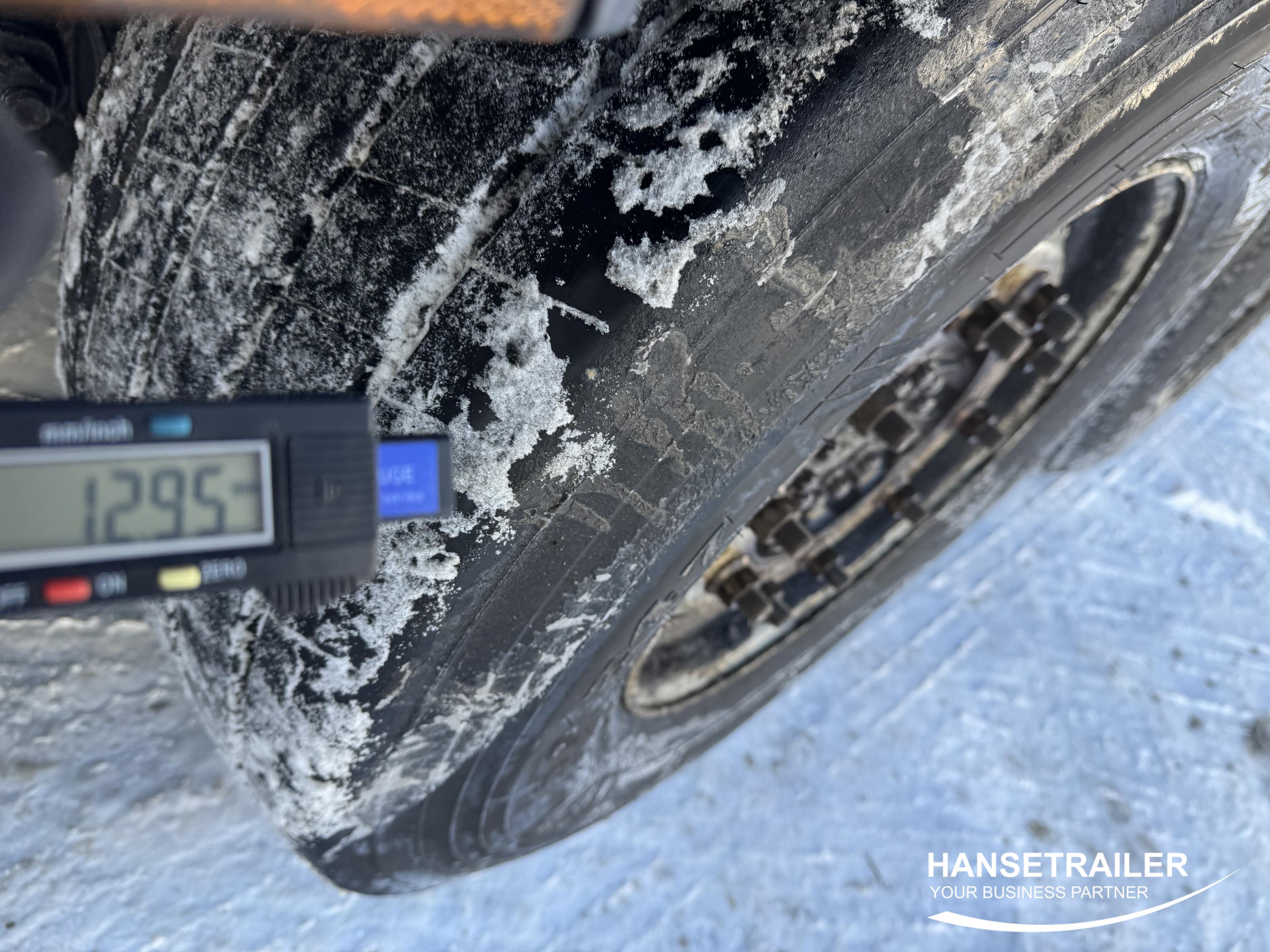 2017 Semitrailer Curtainsider Krone SD Lift Axle