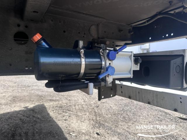 Schmitz SCS 24/L 426508 km  Mega Low Deck