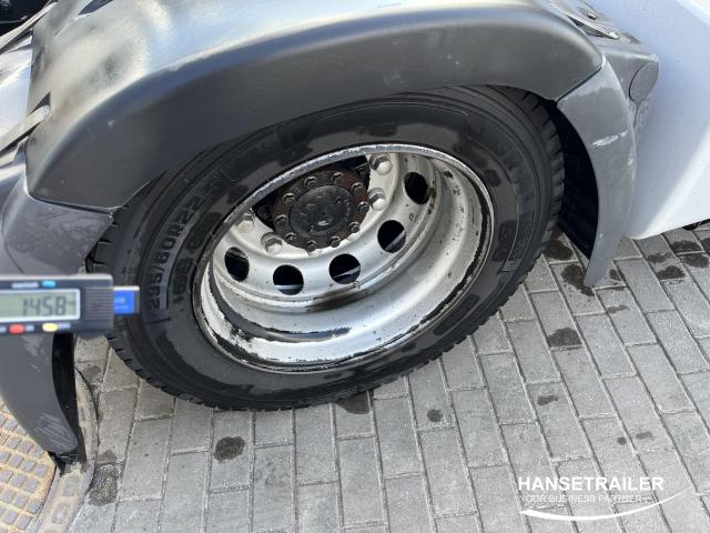 MAN TGX 18.470 Mega Low Deck