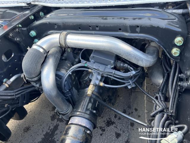 MAN TGX 18.470 Mega Low Deck