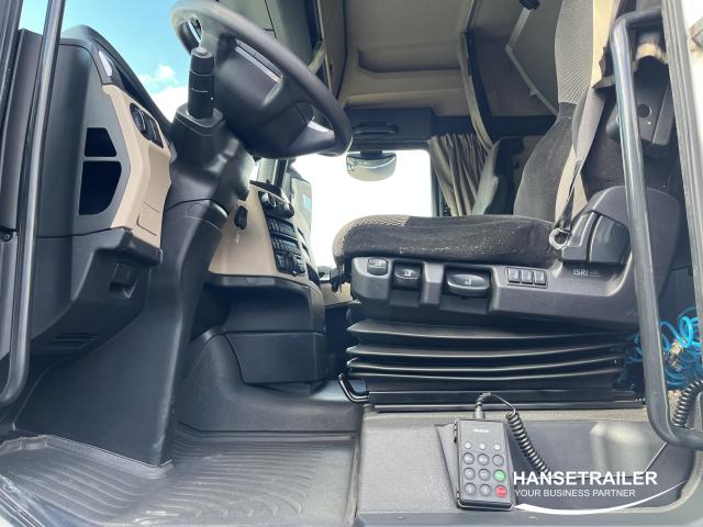 MAN TGX 18.470 Mega Low Deck