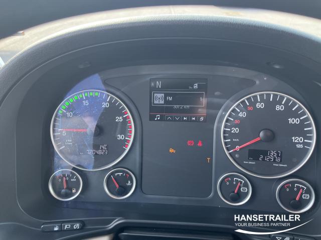 MAN TGX 18.470 Mega Low Deck