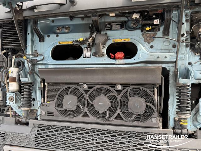 Volvo FH Mega Low Deck