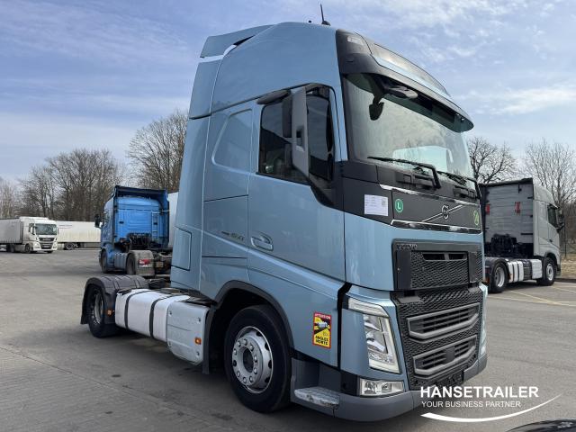 Volvo FH Mega Low Deck