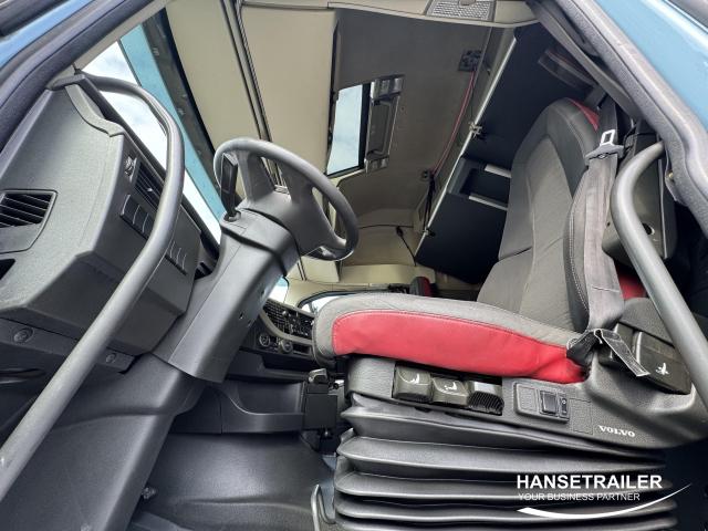 Volvo FH Mega Low Deck