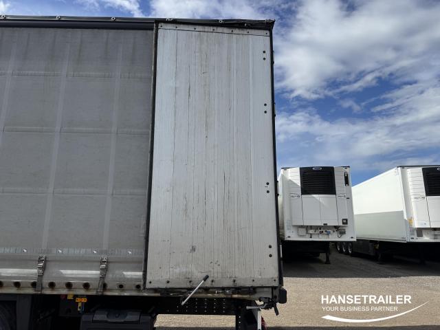 Schmitz SCS 24 Hydraulic roof