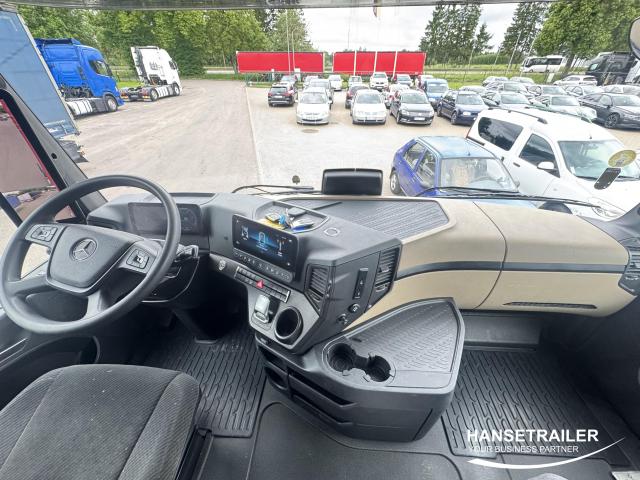 Mercedes-Benz Actros 1845 Mega Arriving Atvyksta