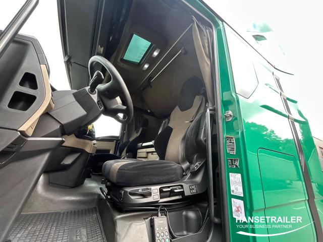 MAN TGX 18.470 Mega Low Deck