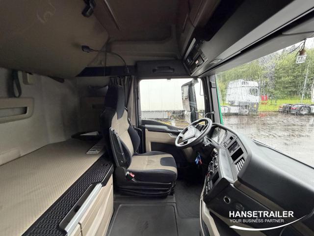 MAN TGX 18.470 Mega Low Deck