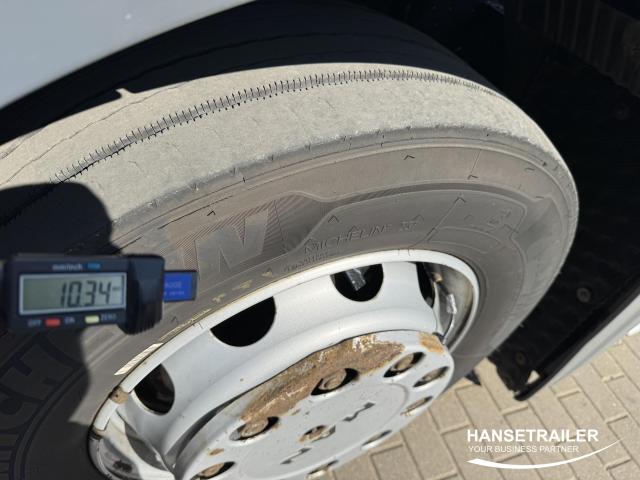 MAN TGX 18.470 Mega Low Deck