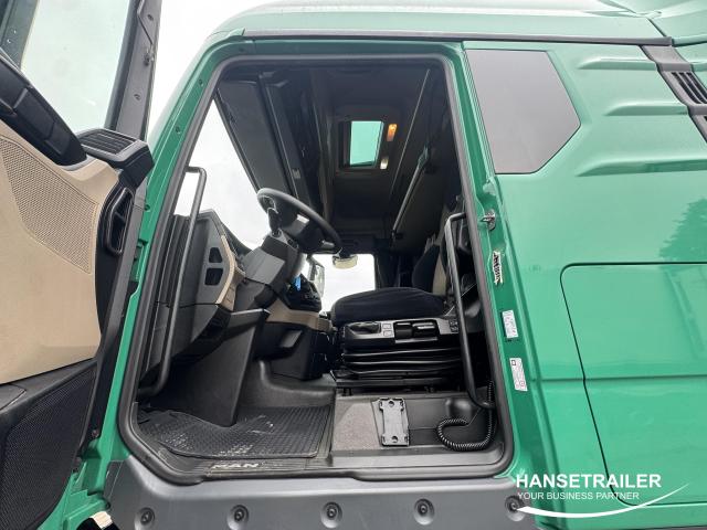 MAN TGX 18.470 Mega Low Deck