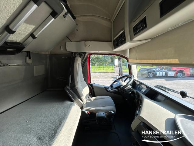 Volvo FH 500 Mega Low Deck